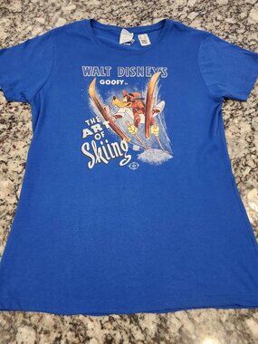 Disney Port & Company Fan Favorite T-Shirt Women M Goofy Art of Skiing Blue NEW